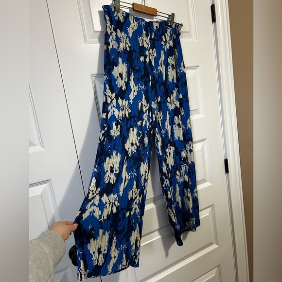 Joie Accordion Pleated Blue Floral Wide-Leg Pull On Pants - Picture 3 of 8
